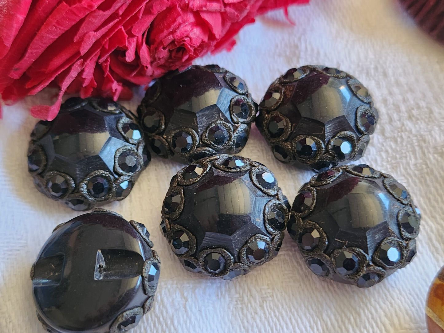 Lot 6 boutons vintage parurier collection resine strass verre 1,9 cm ref 857