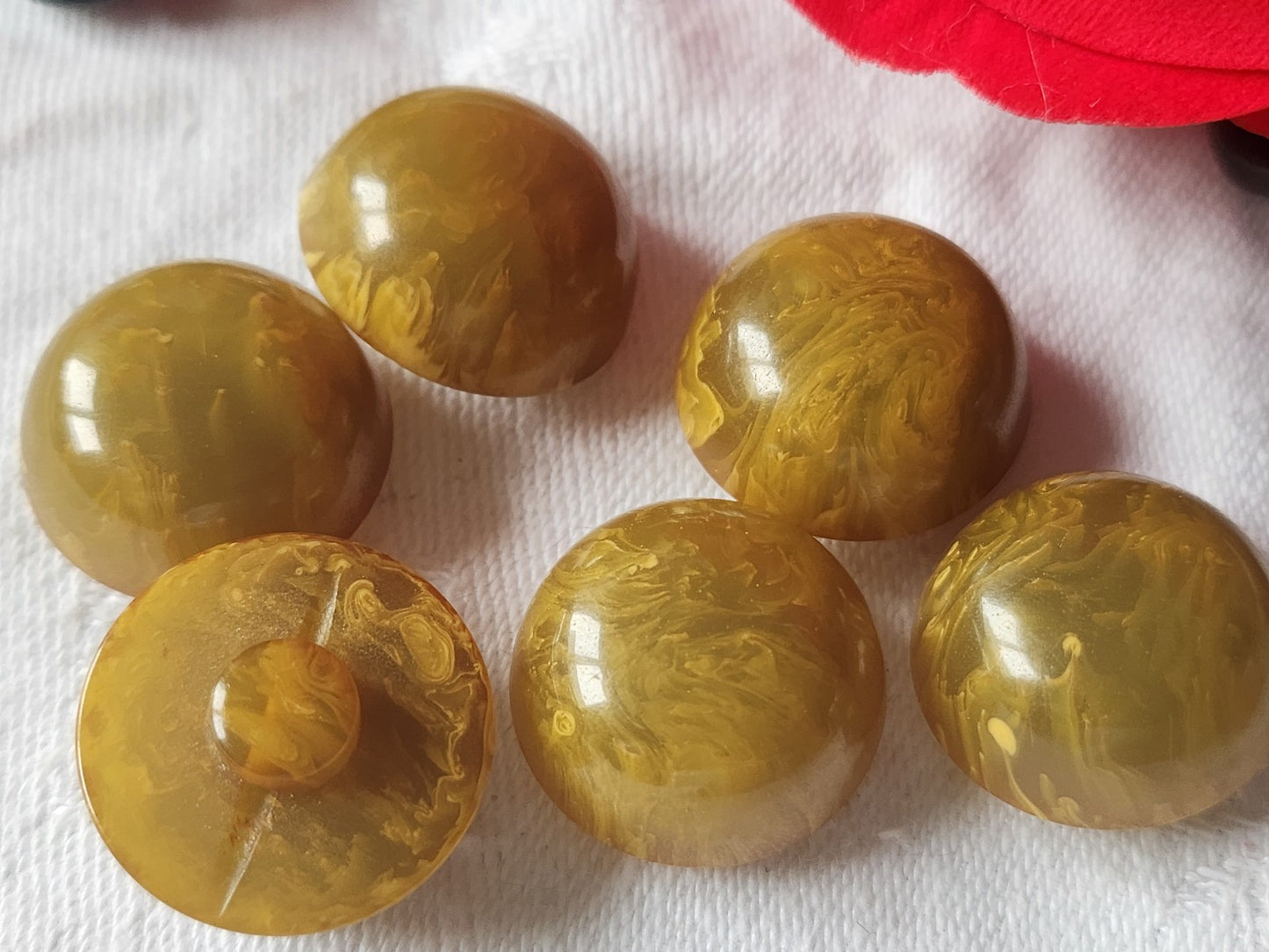 Lot 6 superbes boutons anciens vert jaspé pied 1,9 cm ref 239