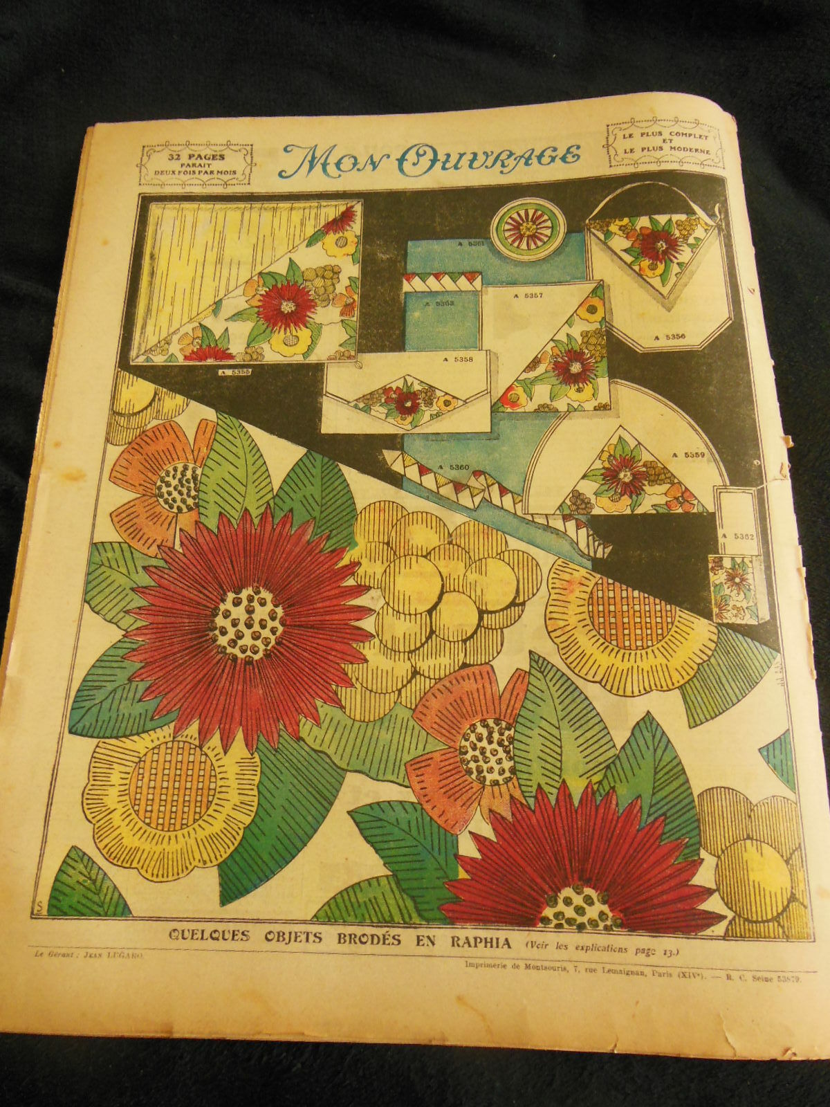 Mon ouvrage 1933 n°250 aube en filet d'Art, pochettes brodées liserons