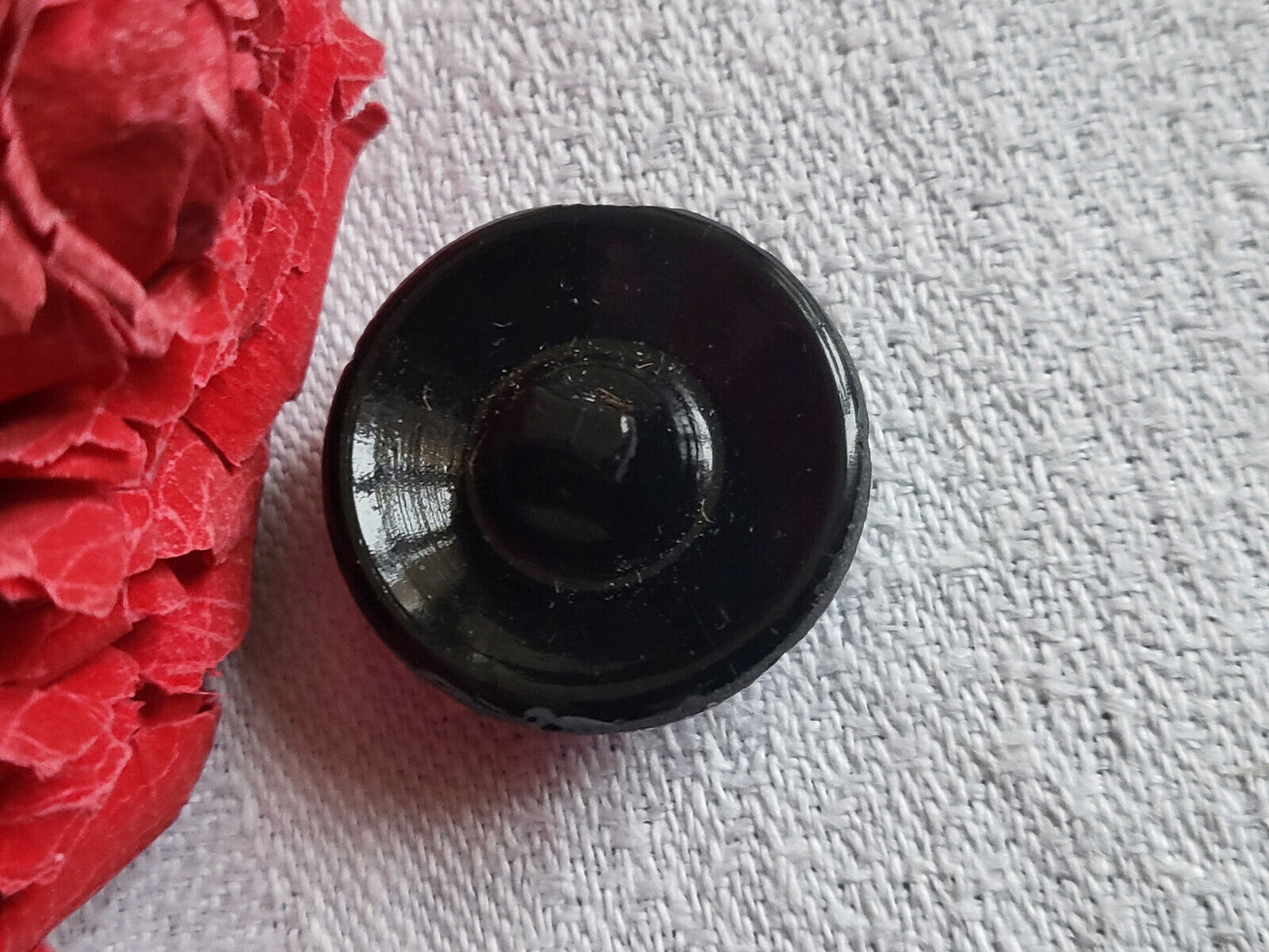 Gros bouton ancien en verre noir tel que pou à strasser 2,2 cm D15D