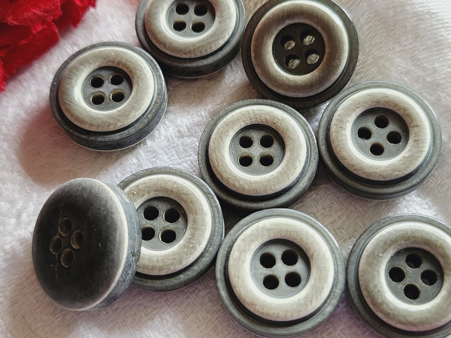 Lot 9 épais boutons vintage à trous gris 2 tons 1,8 cm ref 1313