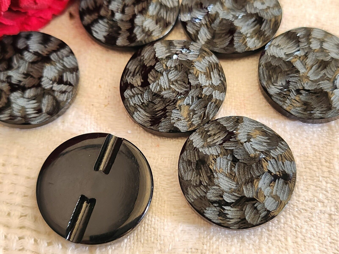 Lot 7 boutons vintage gris noir texturé pied plat 2,2 cm ref 2602