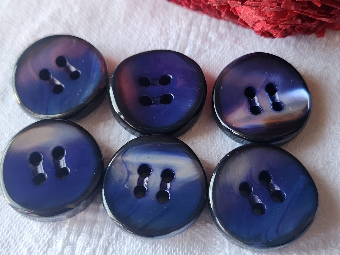 Lot 6 boutons anciens en nacre bleu épais bord 2,2 cm lourd ref 5476