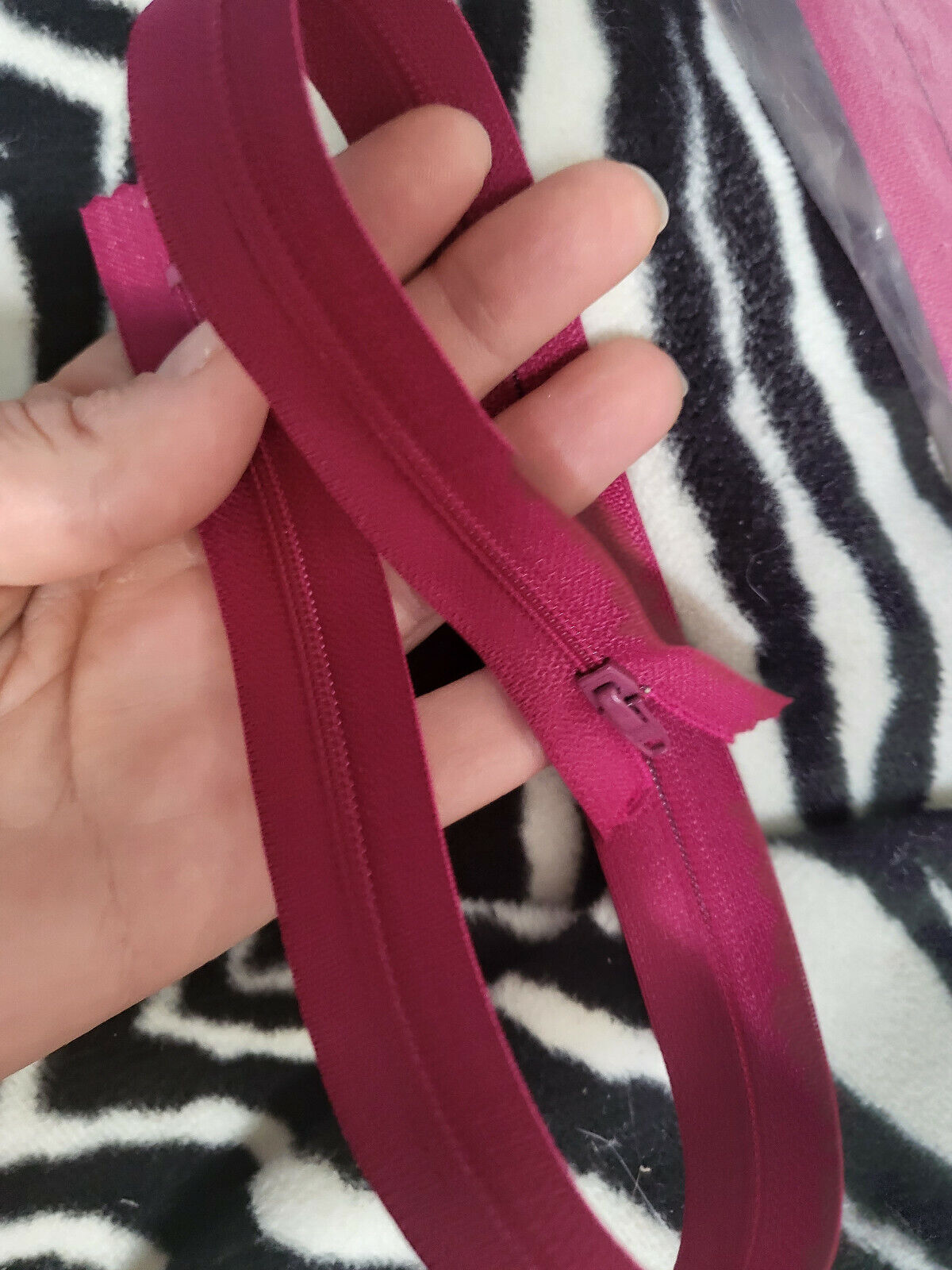Fermeture éclair 50 cm fushia rose foncé non- séparable A11 robe