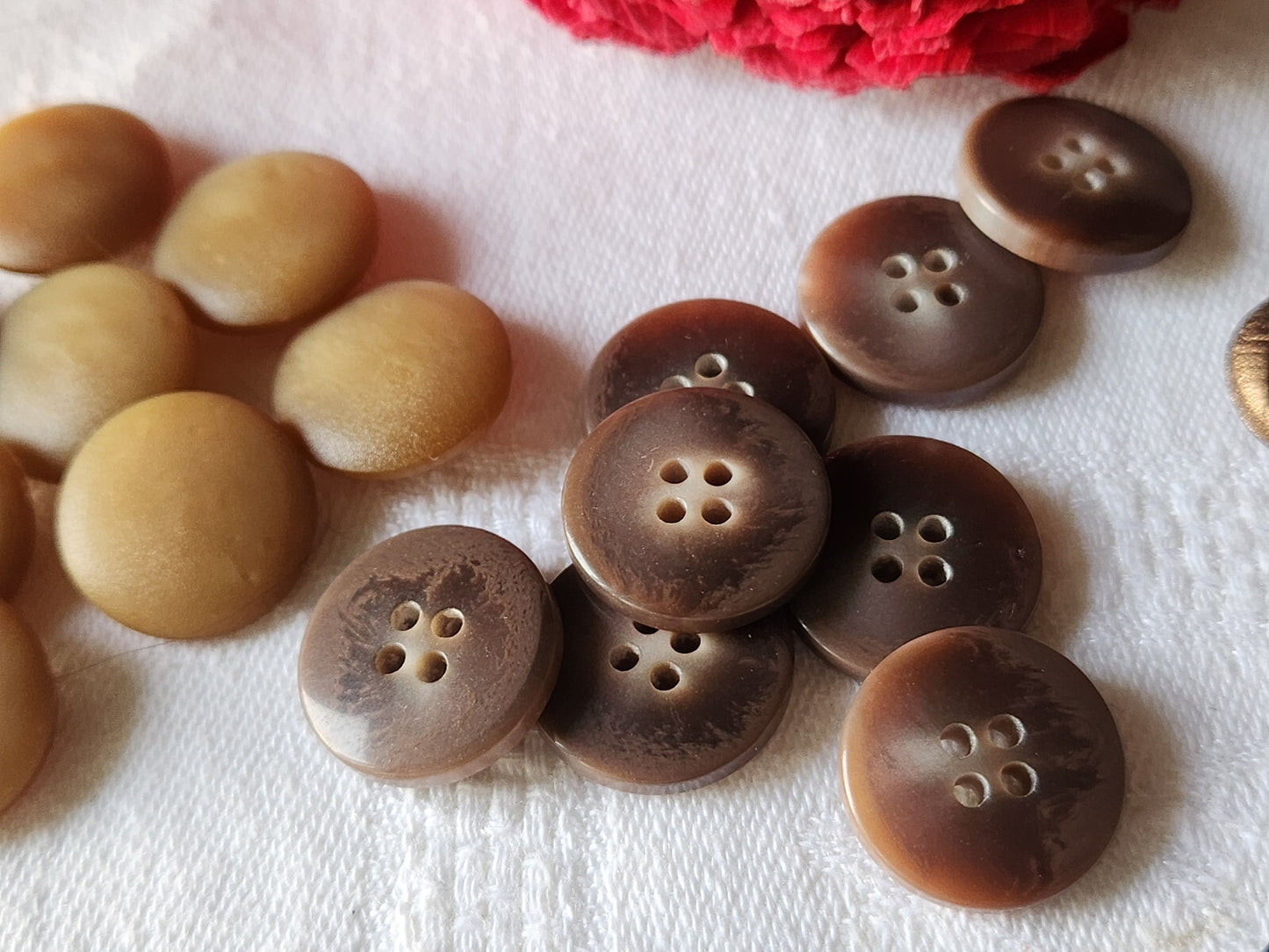 Lot 16 boutons vintage marron 2 series 1,7 cm ref 788