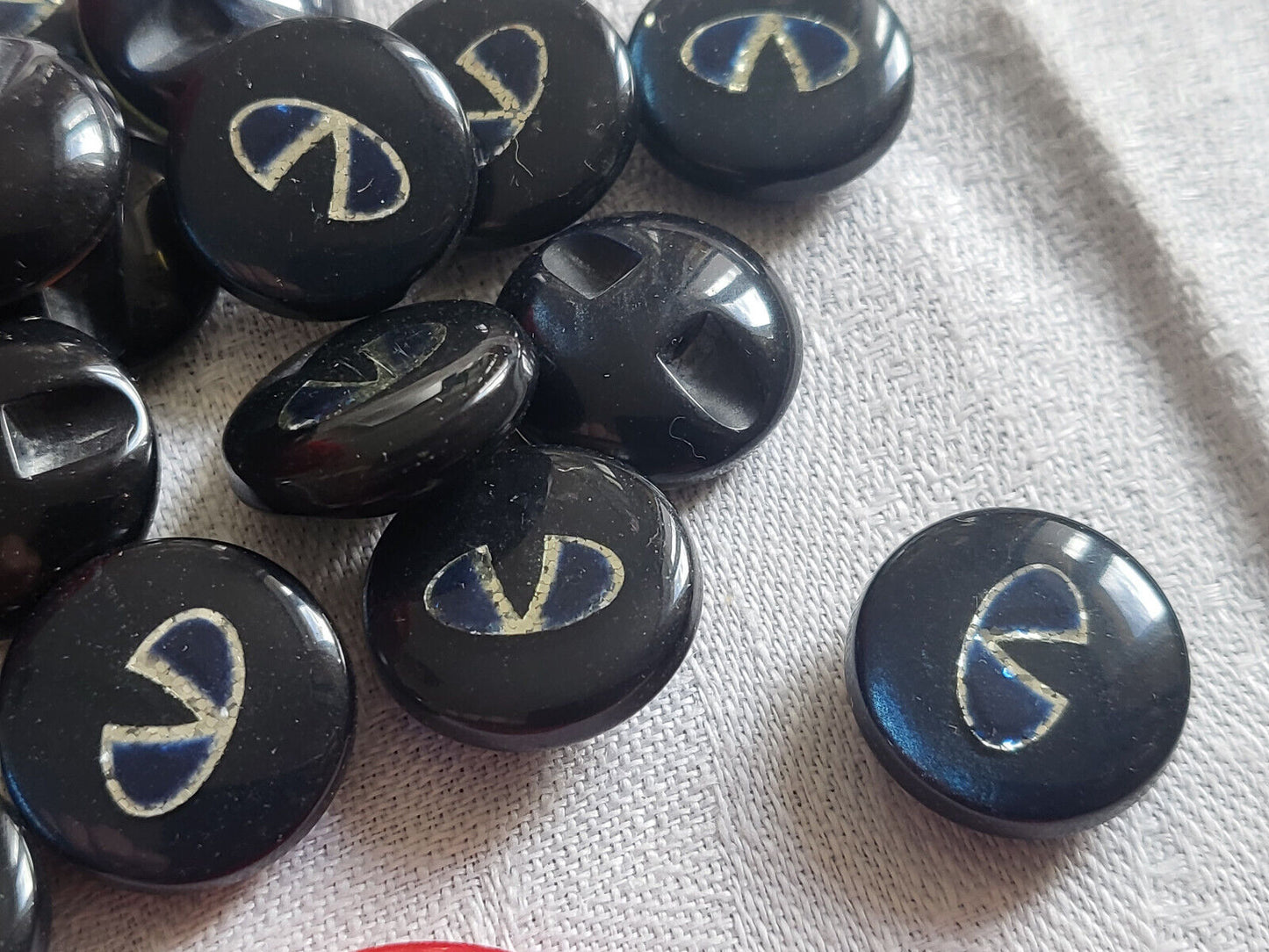 Lot 10 ou 6 beaux boutons vintage bleu inclusion argenté pied 1,4 à 2,2 cm