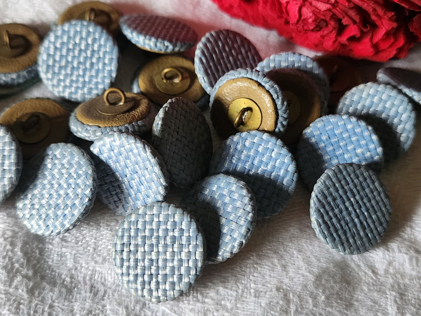 lot 8 boutons anciens vintage passementerie bleu à pied 1,6 cm ref 1285