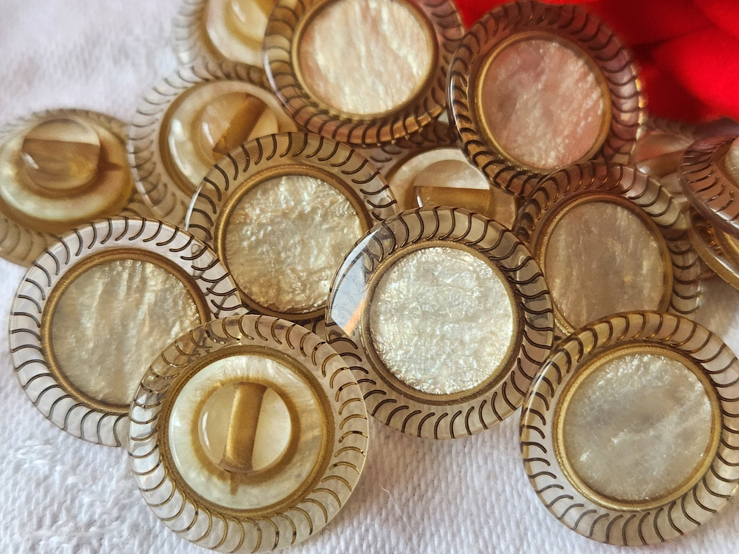 Lot 10 boutons vintage coeur satiné pourtour transparent noir 1,7 cm ref 1603
