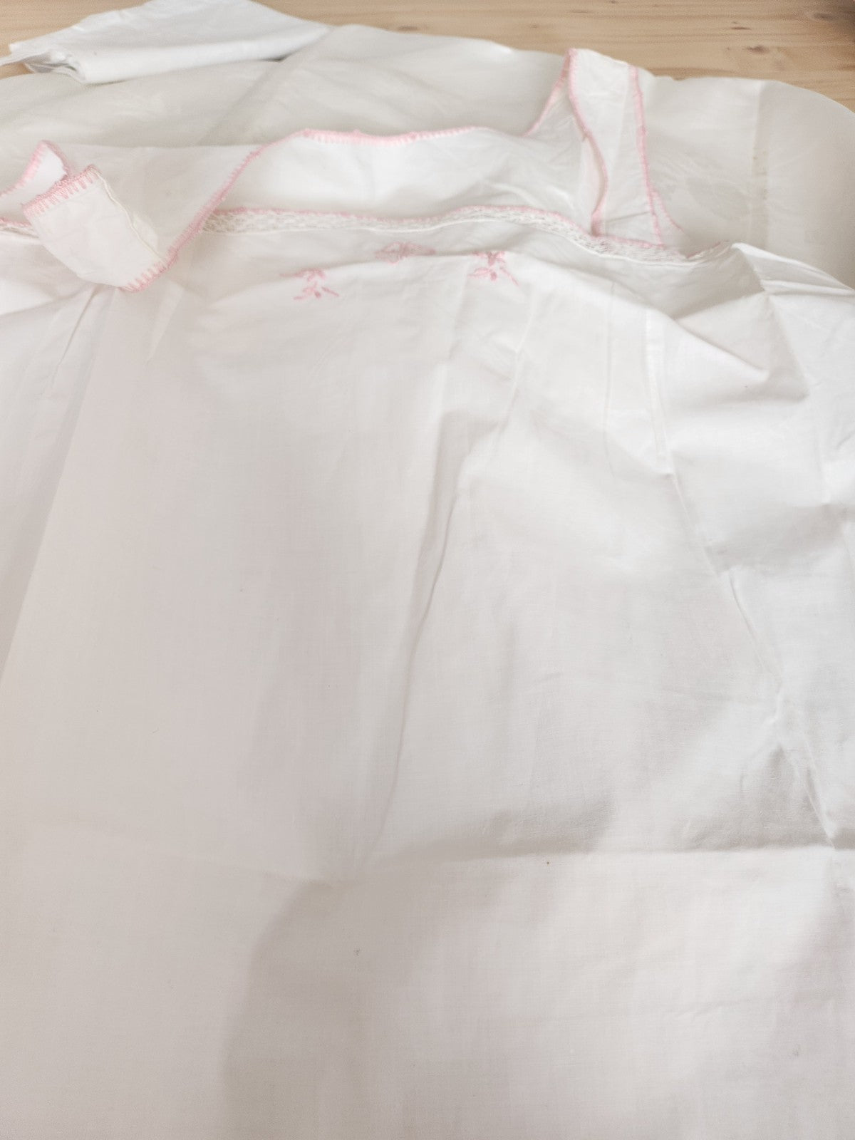Chemise de nuit ancienne monogramme AD rose broderie B8