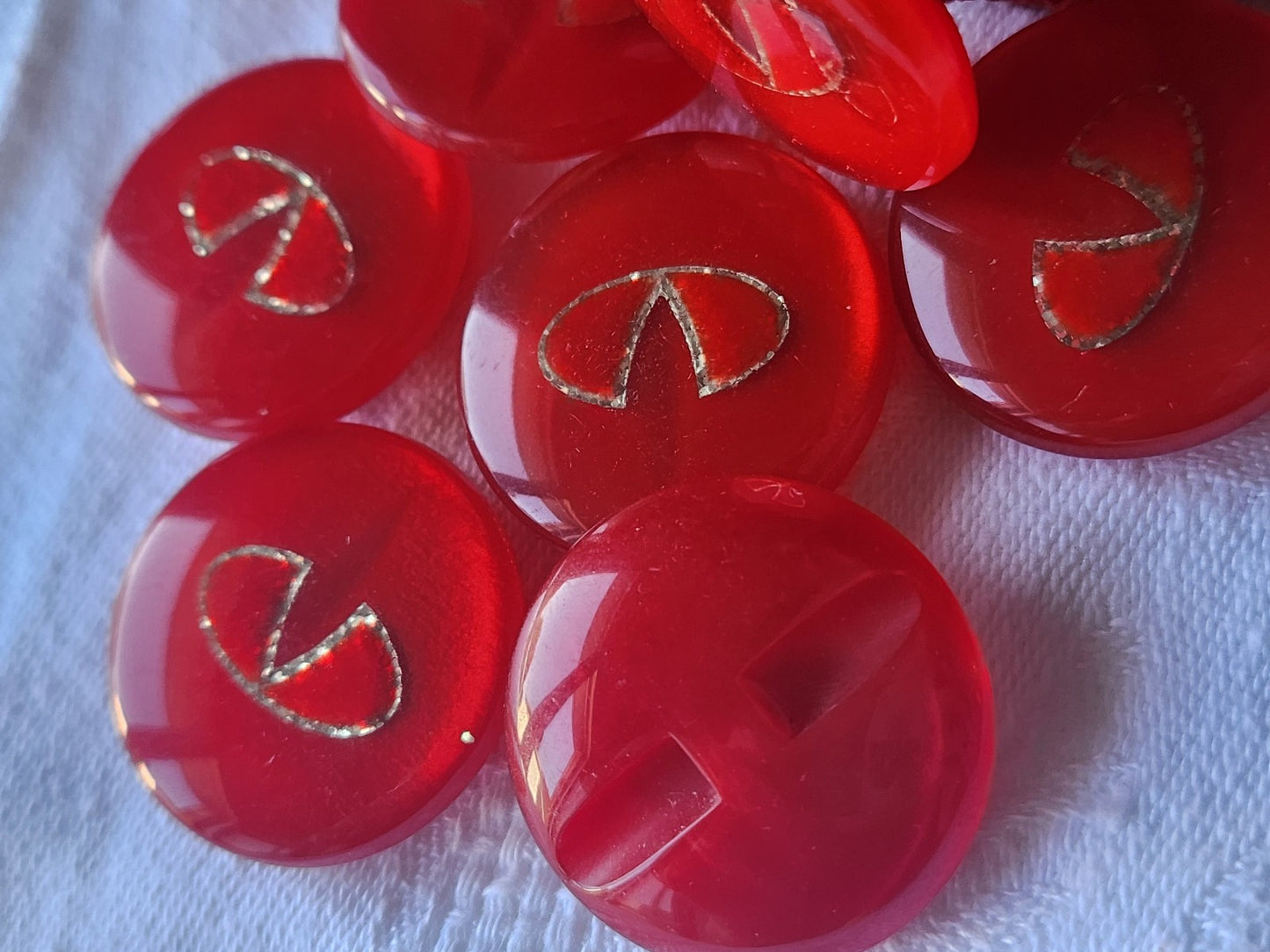 Lot 6 gros boutons vintage rouge inclusion pied lumineux 2,7 cm ref 5322