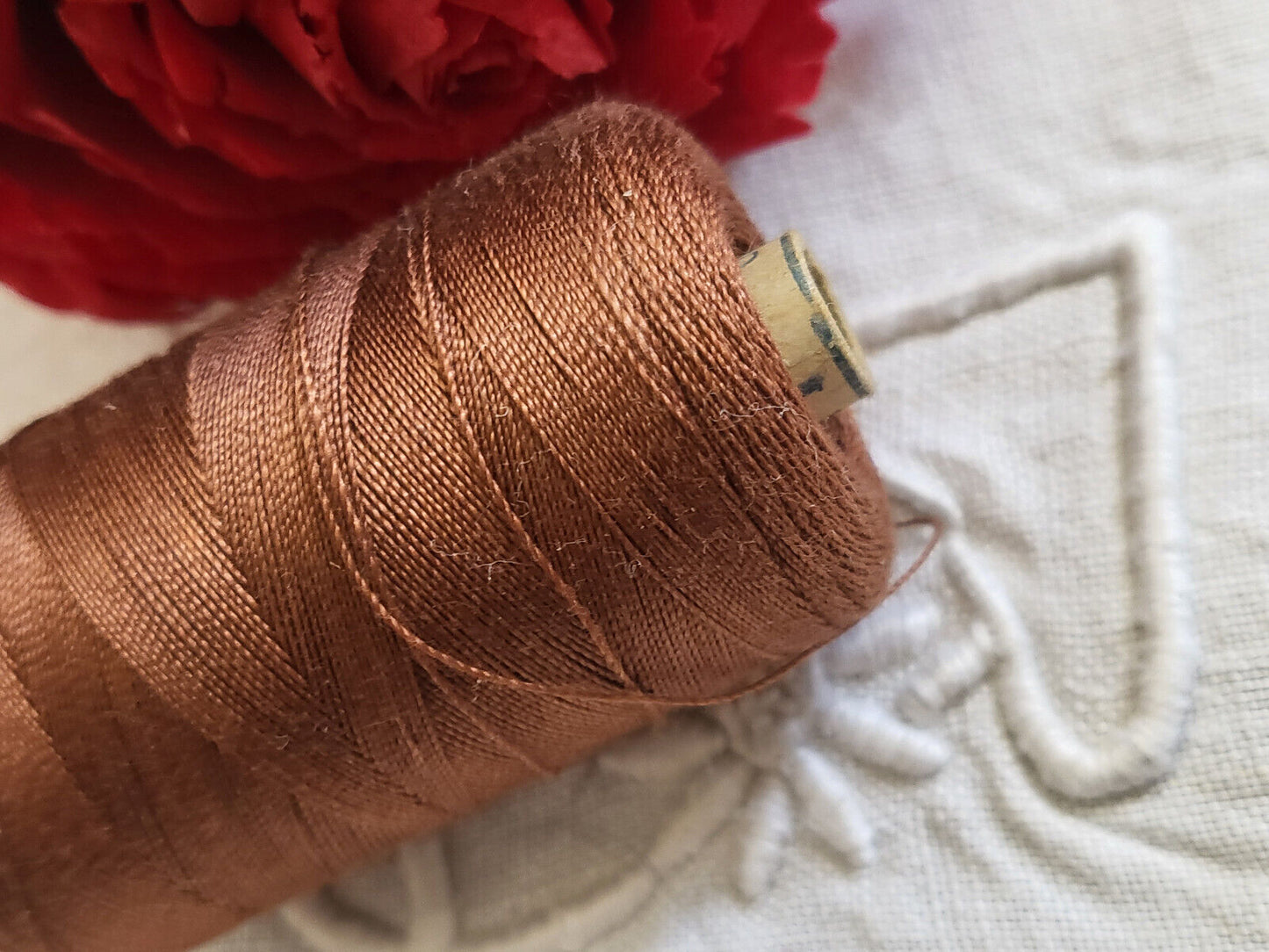 Grosse bobine ancienne fil marron 19 grammes couture mercerie ancien T1-613