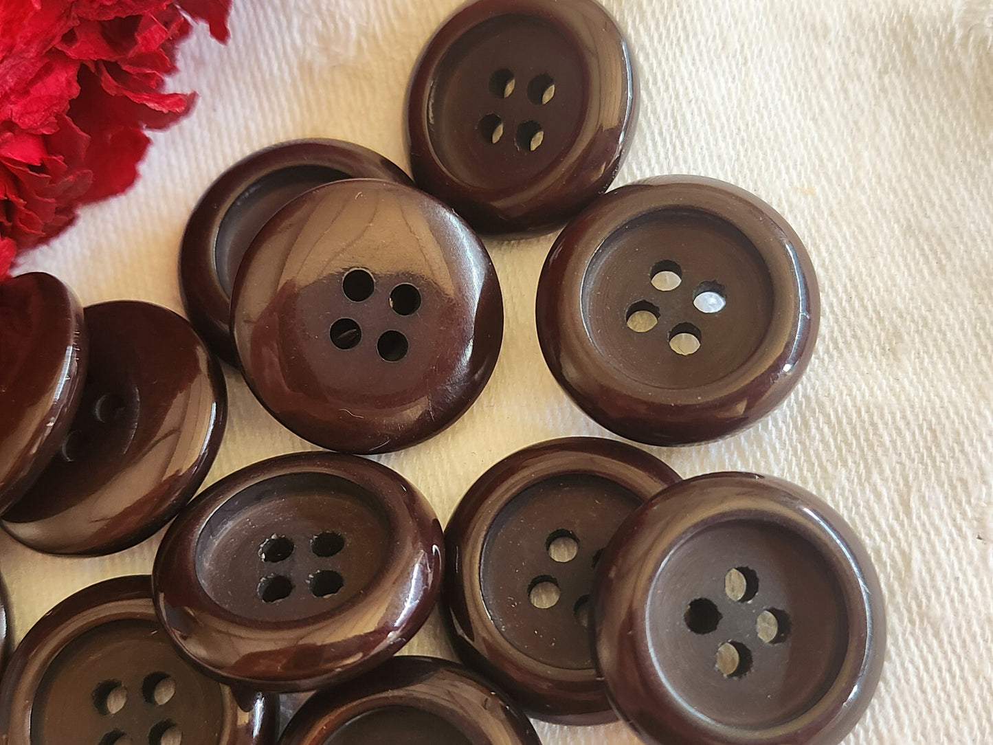 Lot 11 boutons vintage marron bord à trous 2,1 cm ref 796