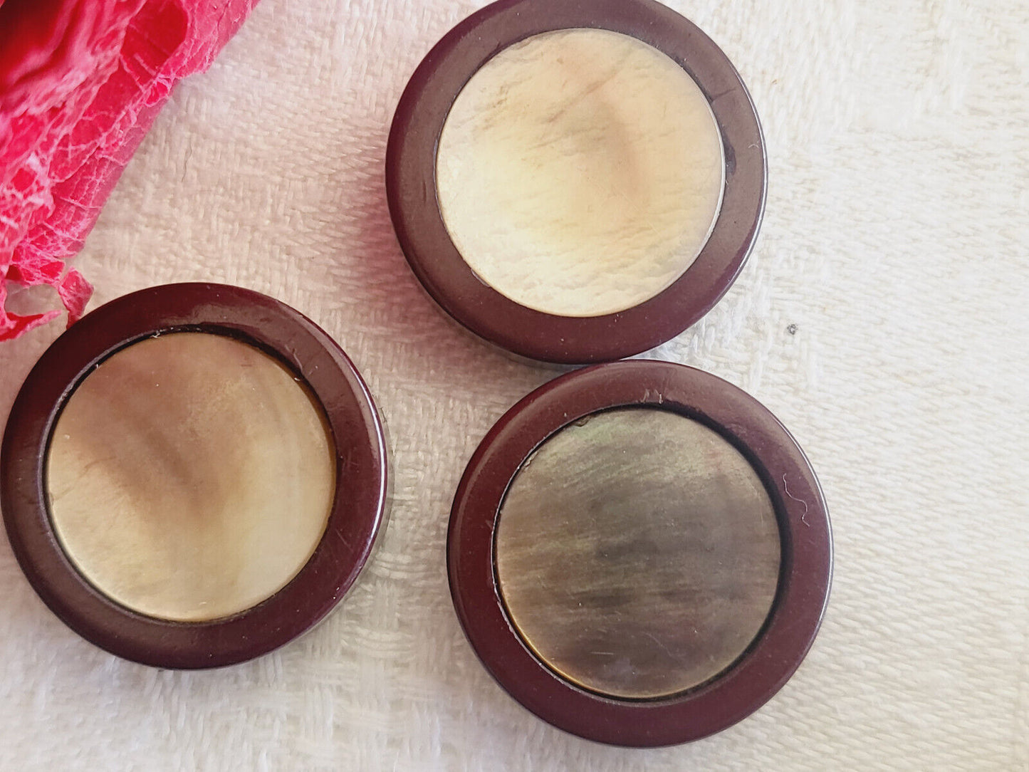 Trio boutons vintage à pied cabochon en nacre marron gris 2 cm pied G9K