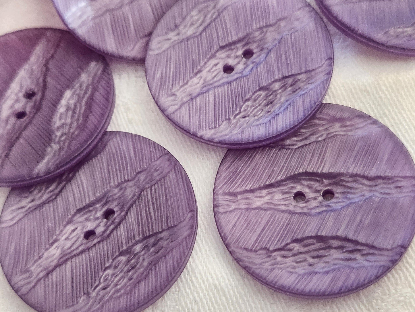 Lot 6 gros boutons vintage violet trous 3,3 cm manteaux ref 285
