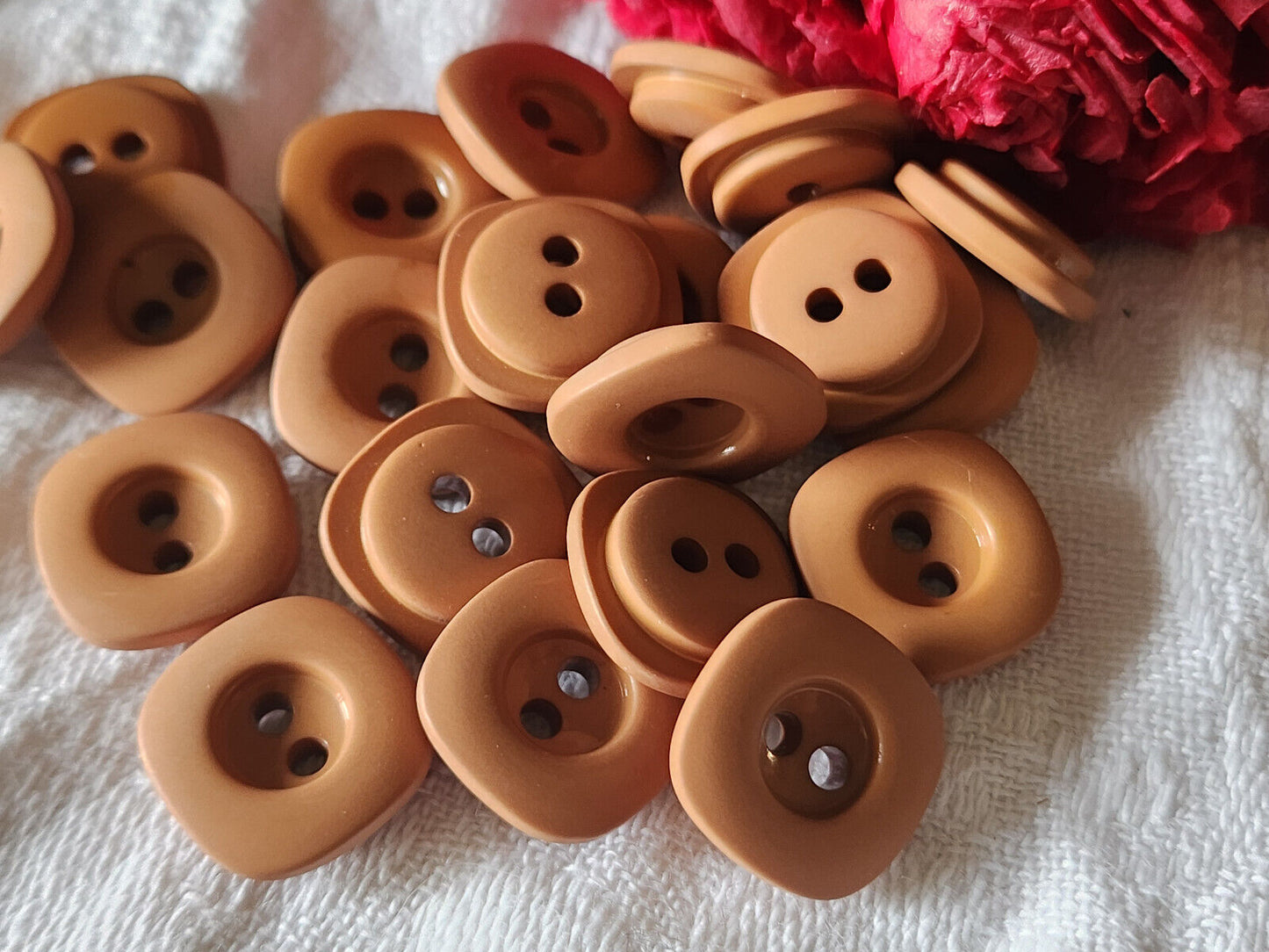 Lot 20 boutons vintage marron camel mat trous 1,5 cm ref 2189