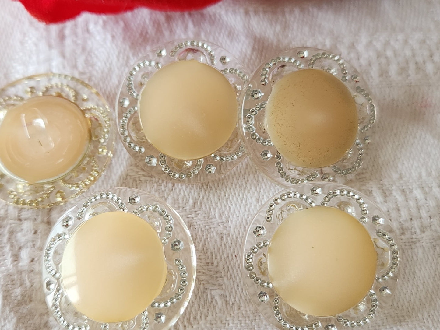 lot 5 bouton vintage beige à pied transparent 2,3 cm ref 5986