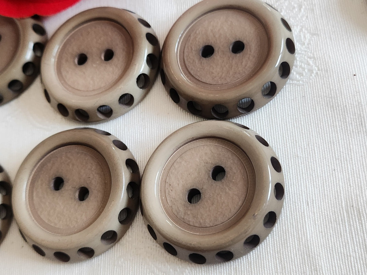 Lot 6 énormes boutons vintage marron estompé ajouré 4 cm trous ref 6377