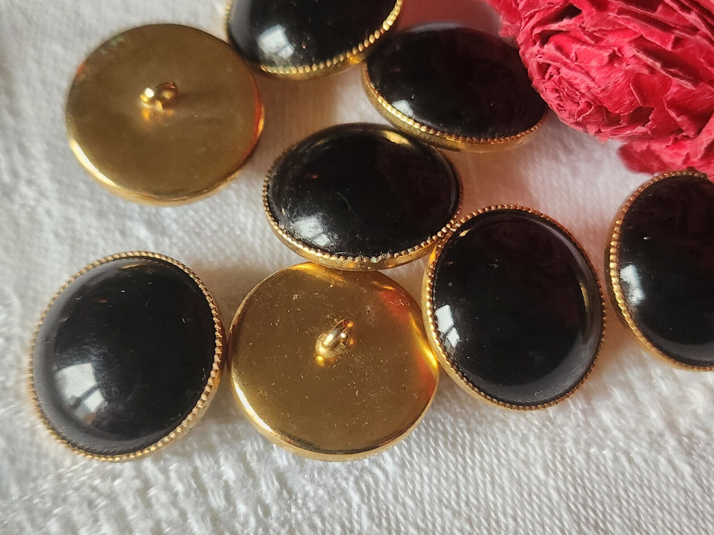 Lot 6 superbes boutons vintage métal doré noir bombé pied 1,9 cm ref 1289