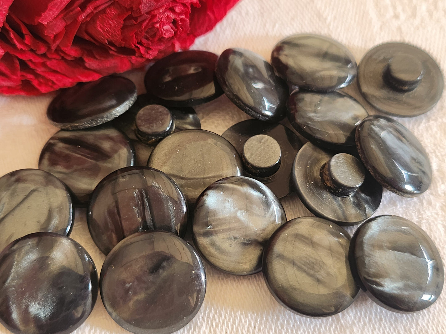Lot 18 boutons vintage gris chiné 1,8 cm pied ref 237