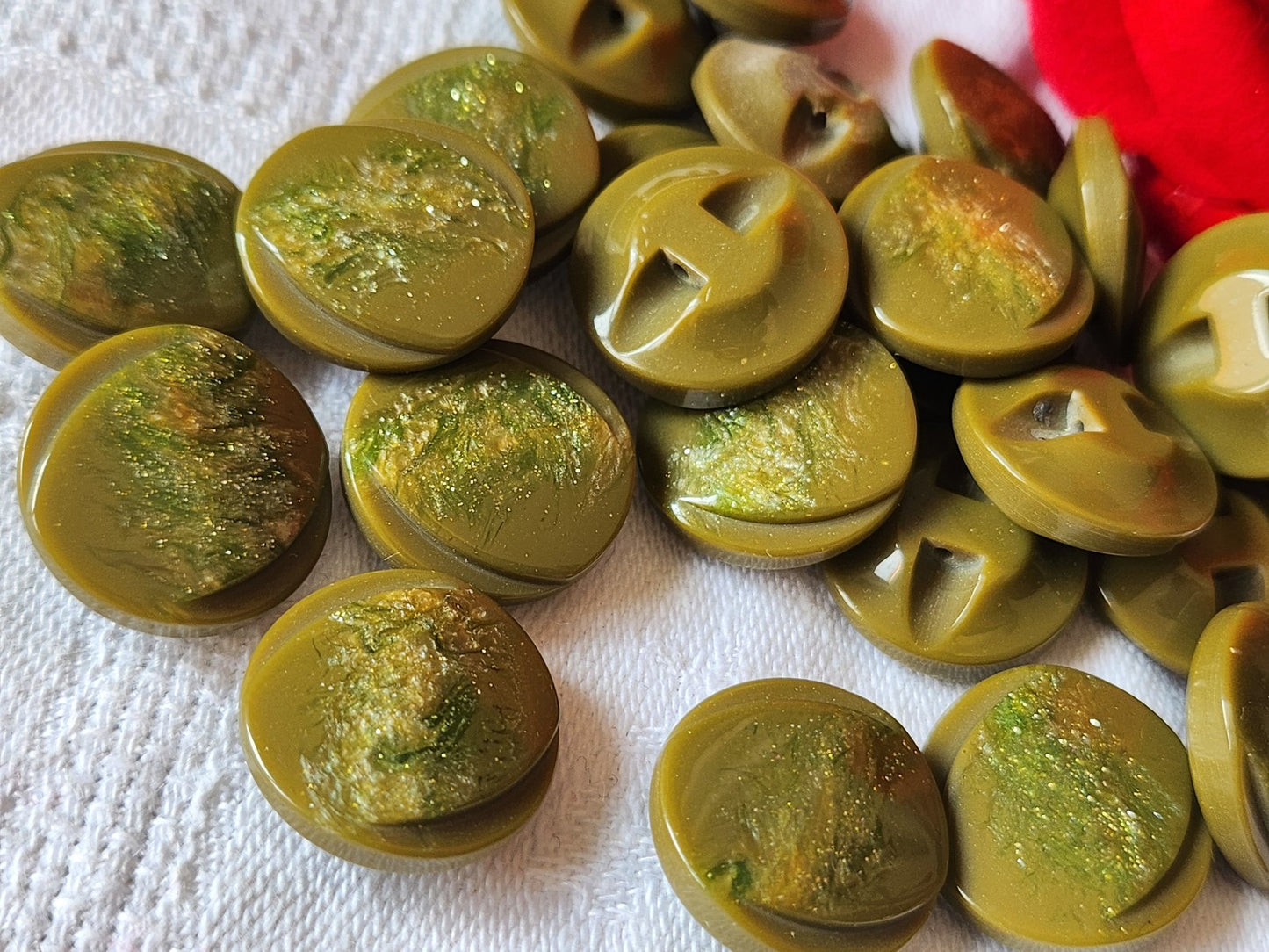 Lot 12 boutons vintage vert paillette pied 1,7 cm ref 1453