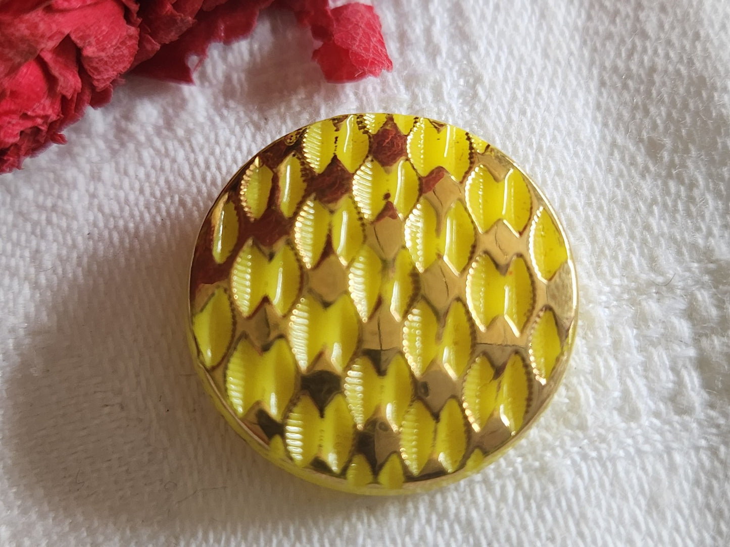 Bouton vintage en verre jaune doré 2,2 cm G7P
