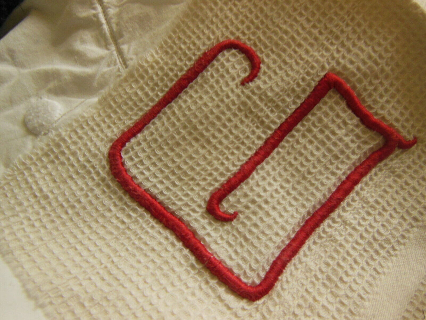 Monogramme ancien G rouge création patchwork couture récup 7 cm T3-2