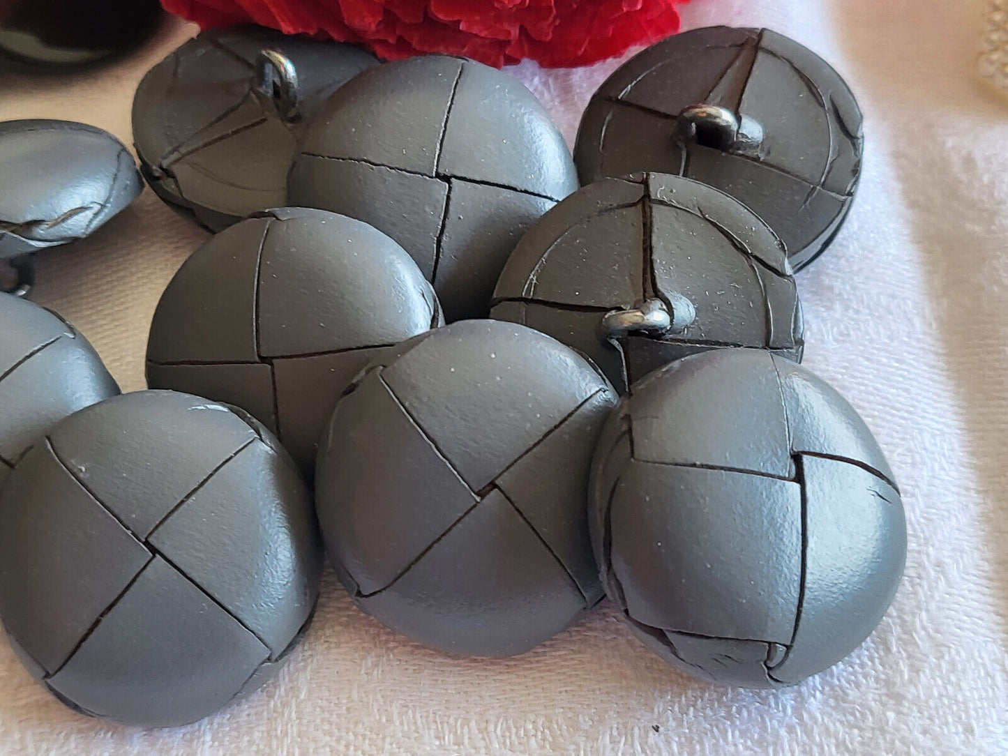 trio gros boutons vintage gris en cuir style gris pied métal 2,5 cm ref 3292