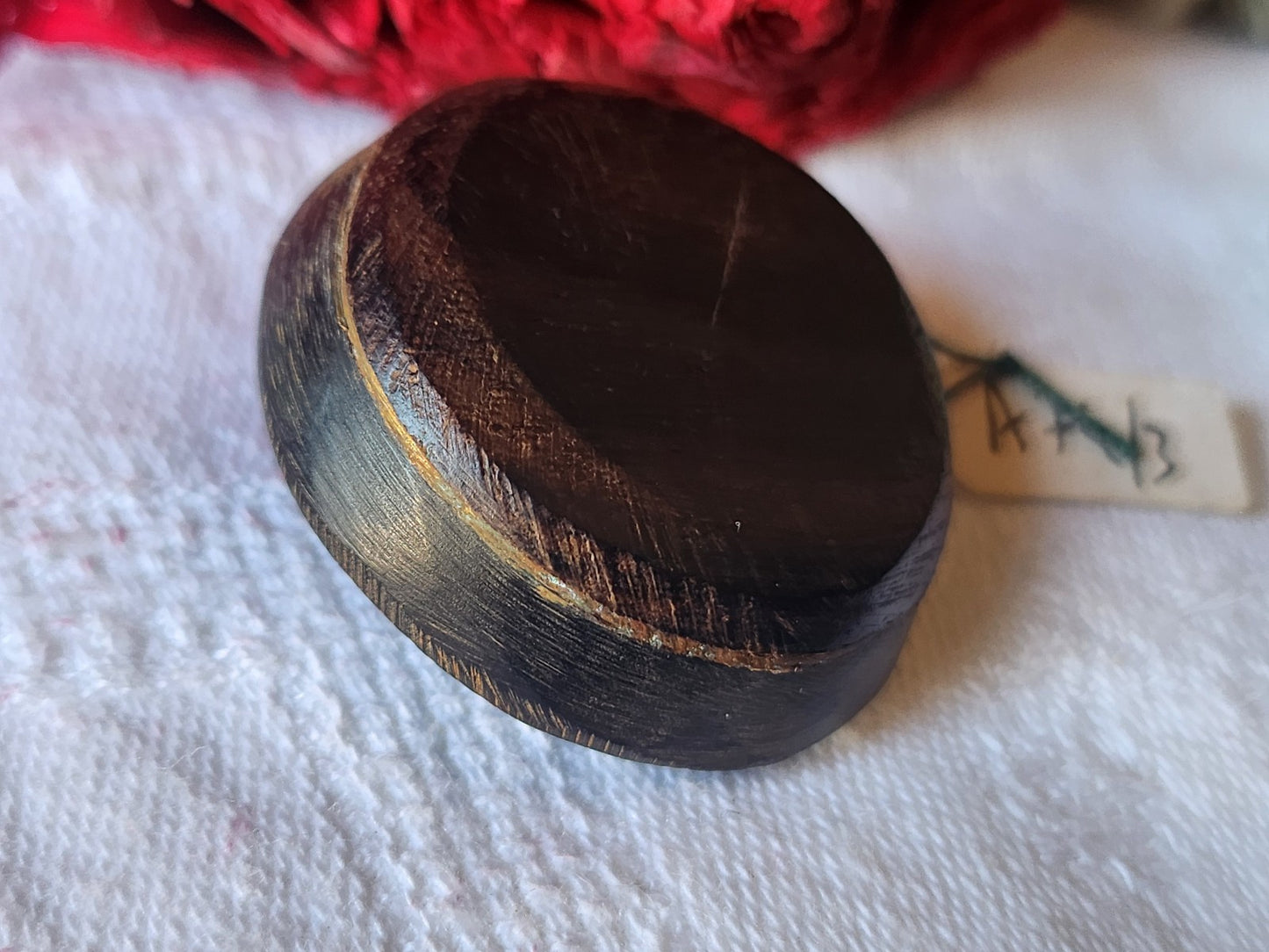 Gros bouton coeur en bois, monture corne? pied 3,5 cm D11L