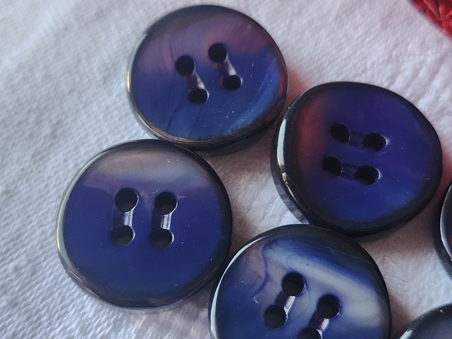 Lot 6 boutons anciens en nacre bleu épais bord 2,2 cm lourd ref 5476