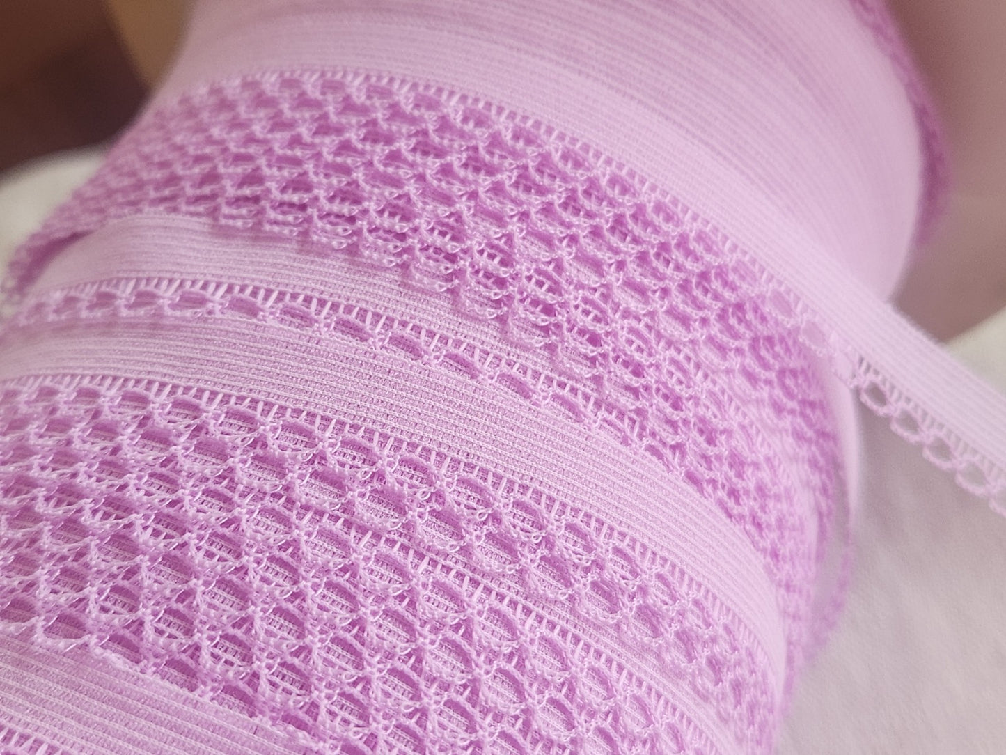 Dentelle vintage violet lilas 5 mètres sur 1,1 cm A5