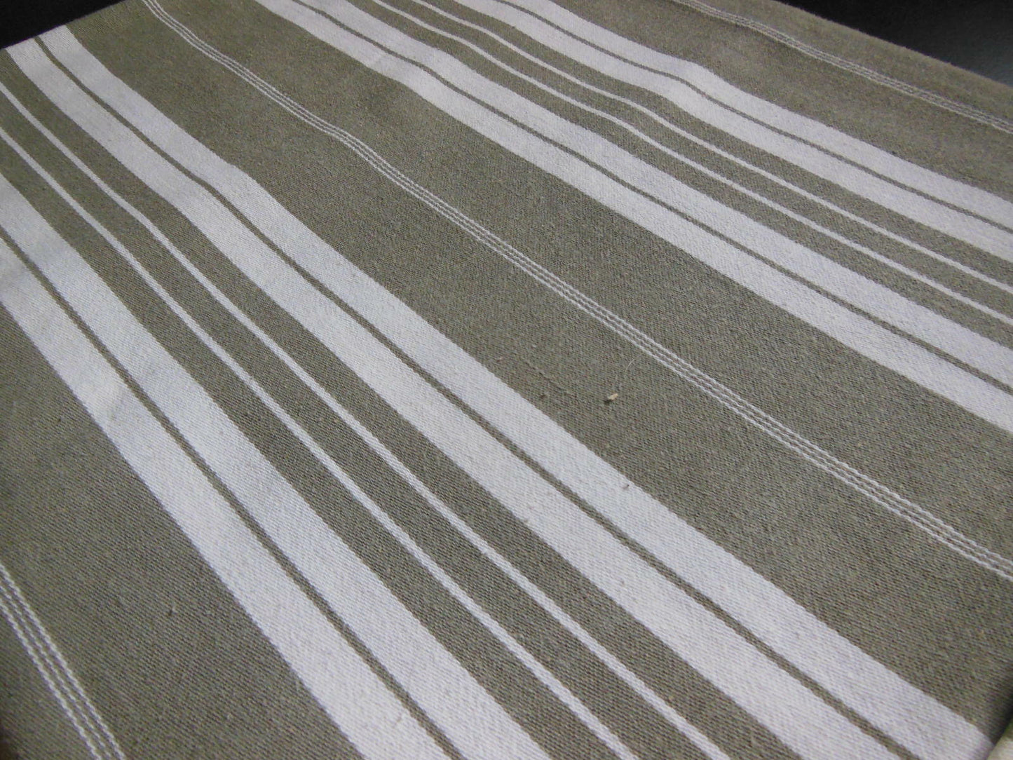 Ancienne toile matelas 1 mètre 40 sur 1 m 70 récup couture coupon tissu B6