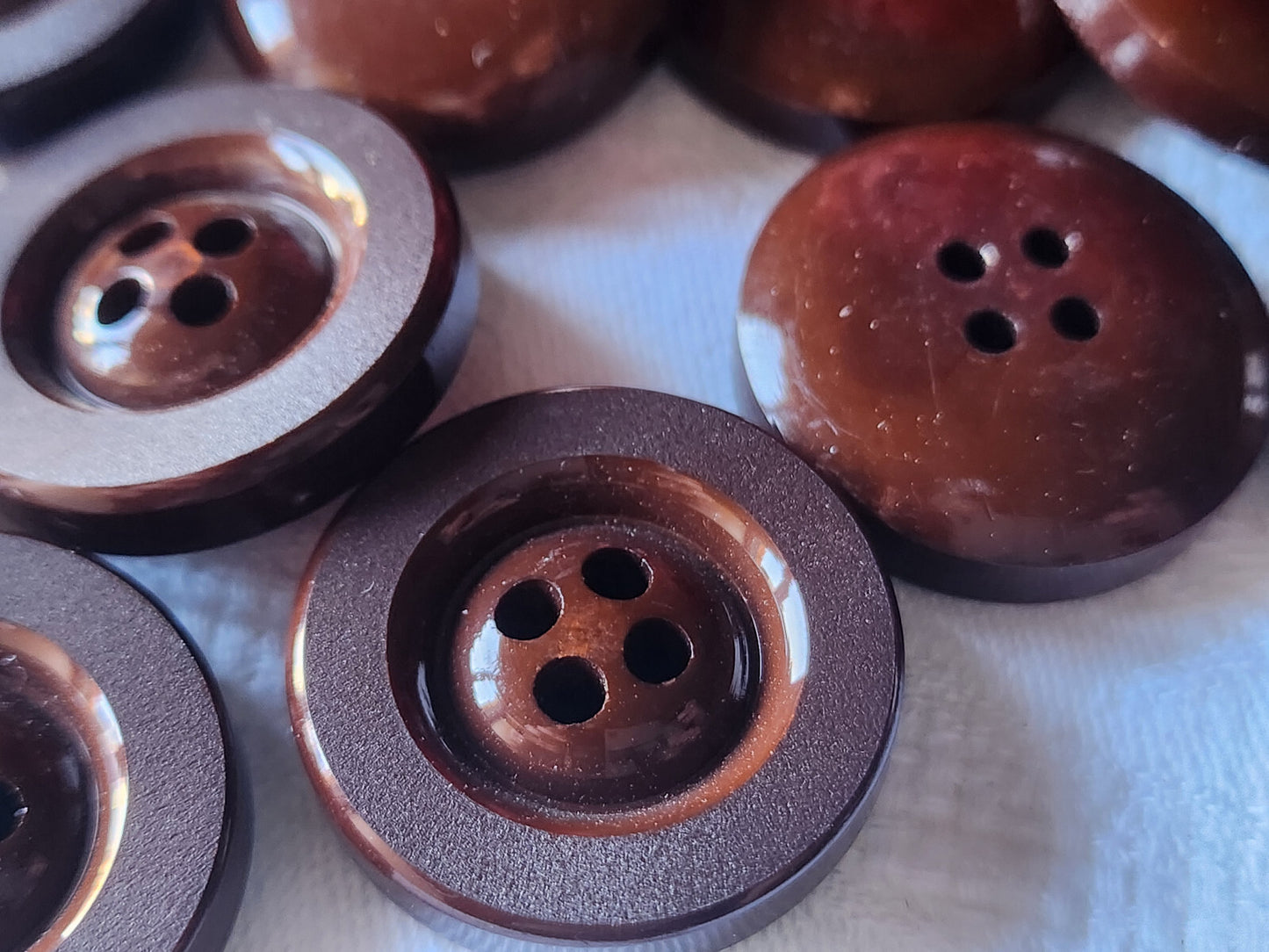 Lot 6 trés gros et lourds boutons vintage marron 3 cm ref 4938