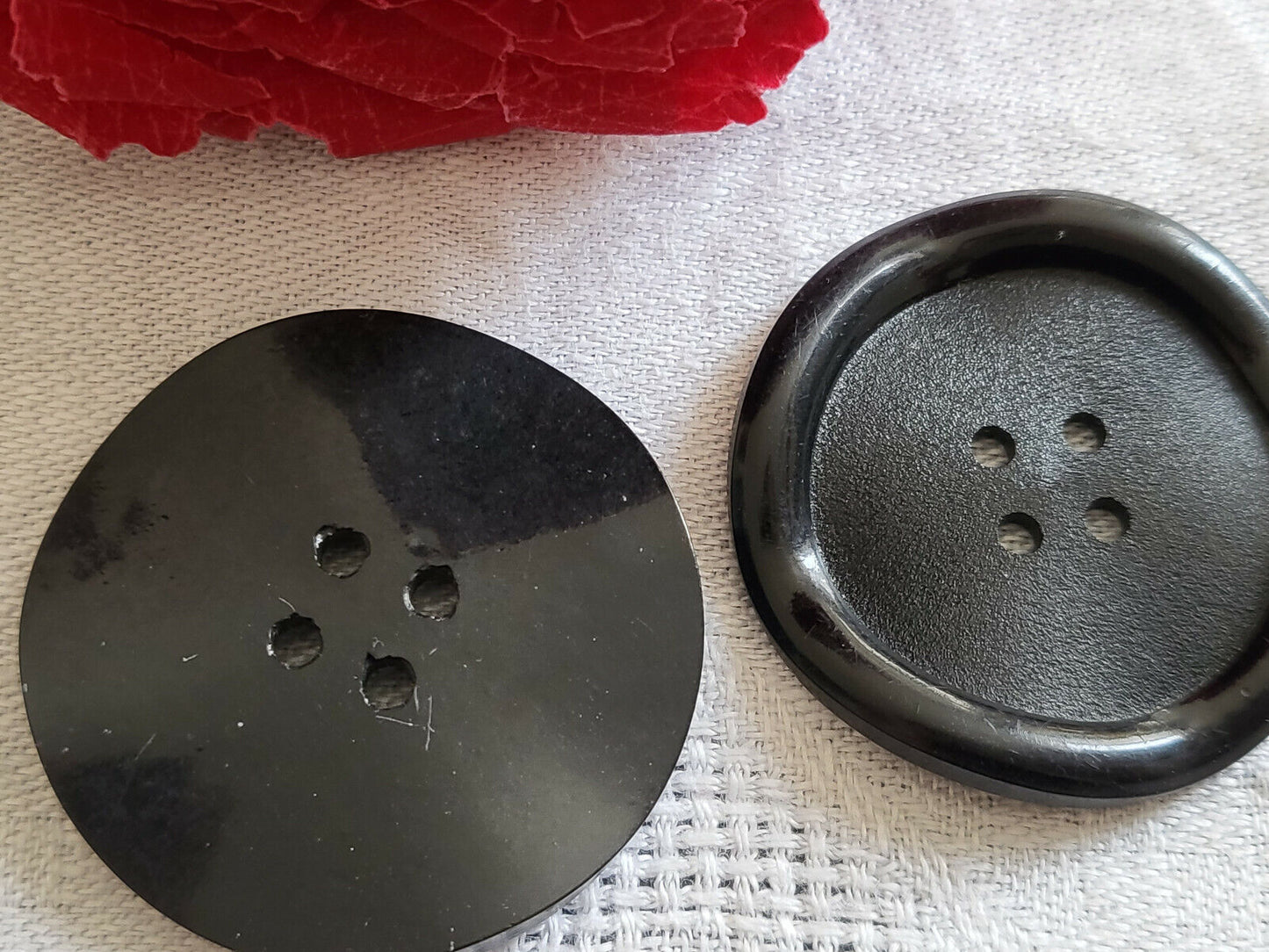 Duo gros boutons vintage noir ondulé diamètre 3,6 cm Manteaux ref 5335