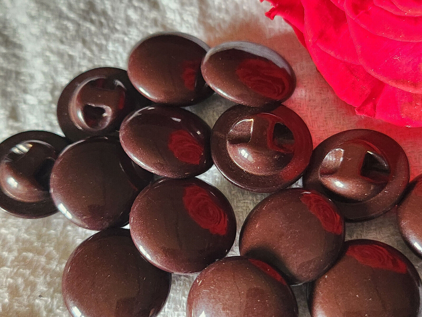Lot 13 boutons vintage marron bombé pied effet capsule 1,5 cm ref 464
