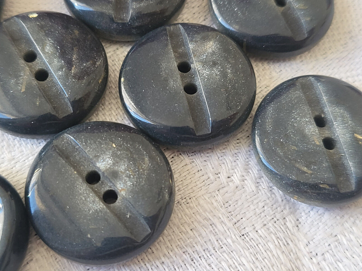 Lot 12 boutons vintage gris paillette deux séries diamètre 1,8 cm ref 3215