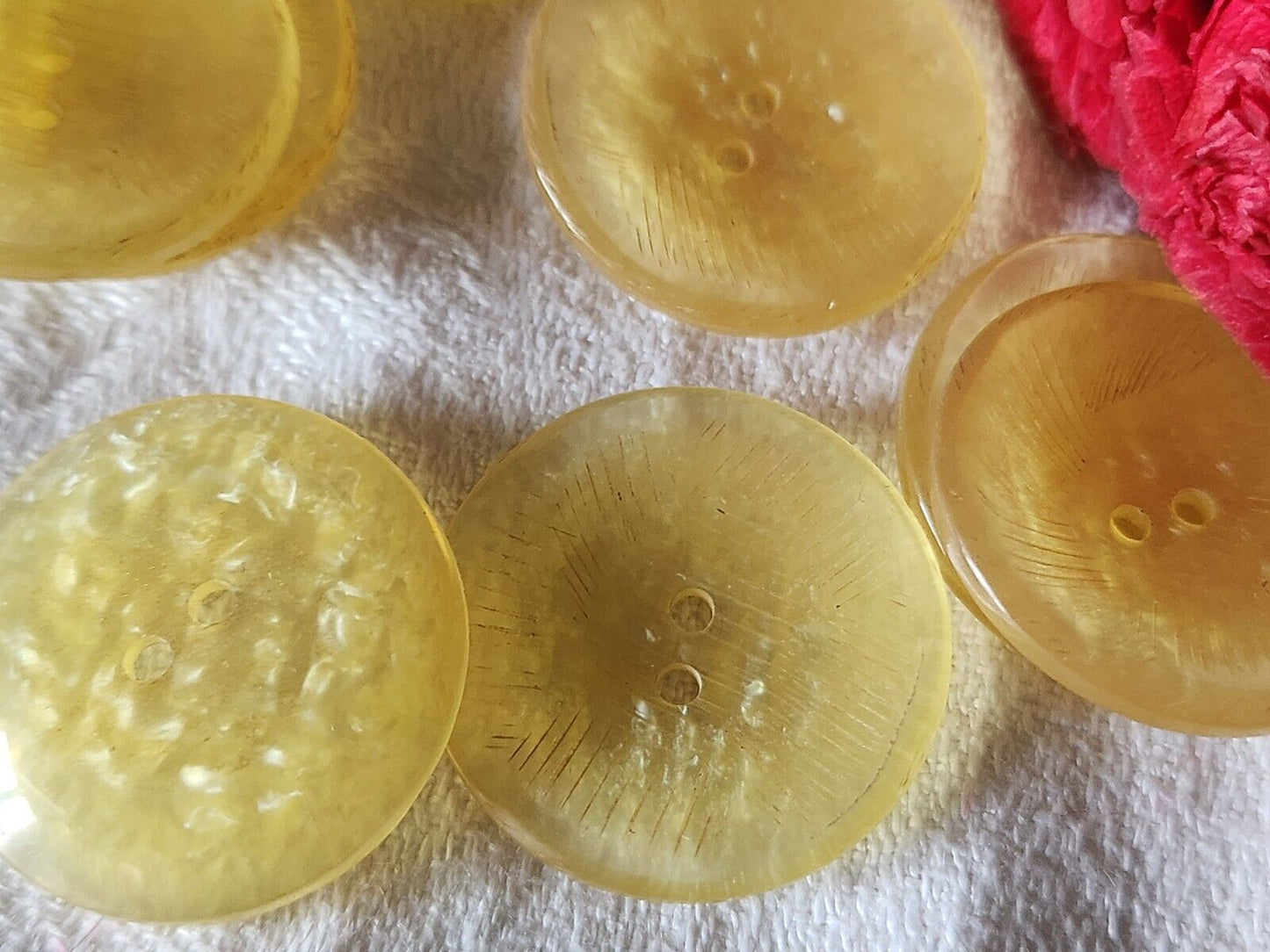 Lot 6 gros boutons vintage jaune strié 2,7 cm à trou ref 1993