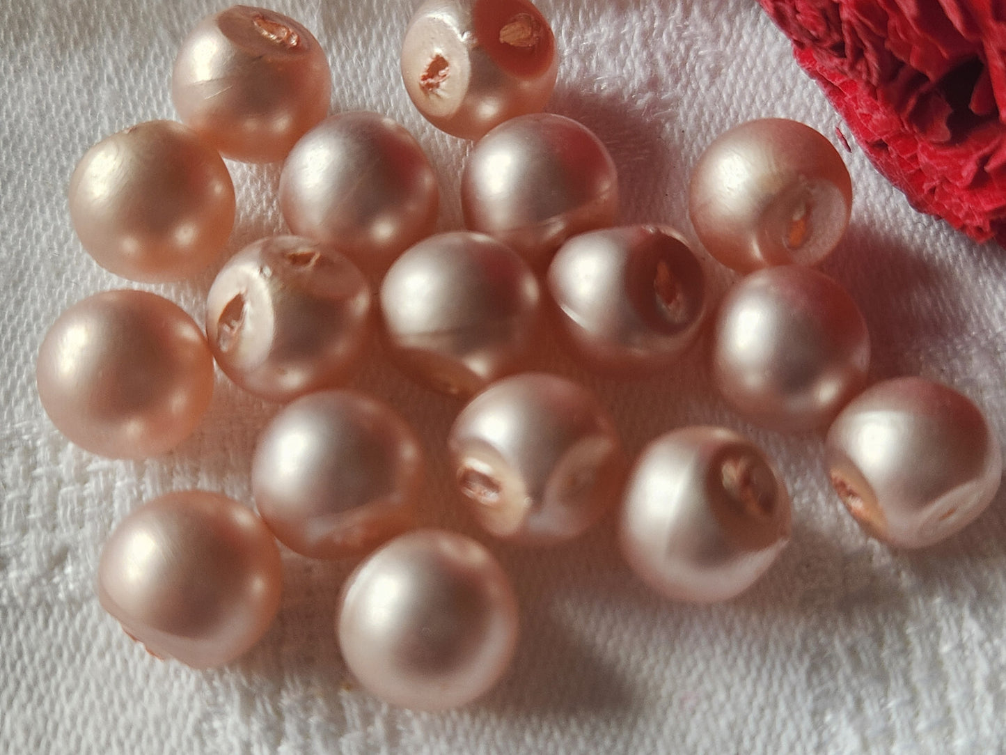 Lot 15 mini boutons vintage boule rose 0,9 cm ref 4734