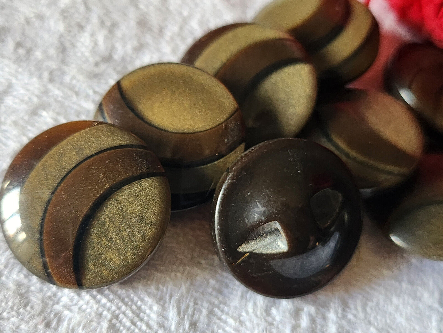 Lot 10 jolis boutons vintage marron inclusion pied 1,8 cm ref 4819