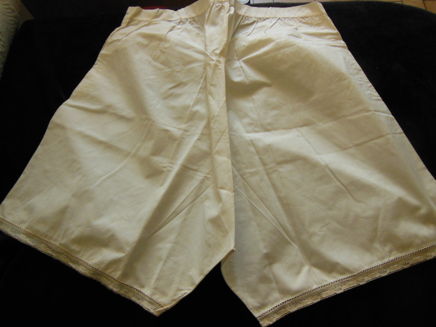 Ancienne culotte short monogramme ML jamais porté à nettoyer ou teindre n°1 B1
