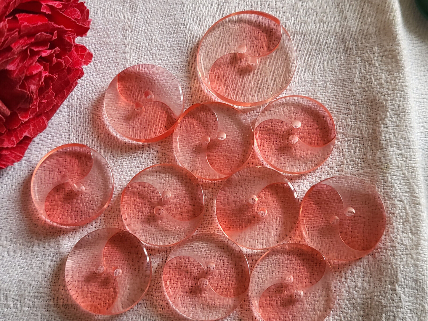 Lot 11 boutons vintage rose transparent 1,8 cm et 2,3 cm (1 seul) ref 2825