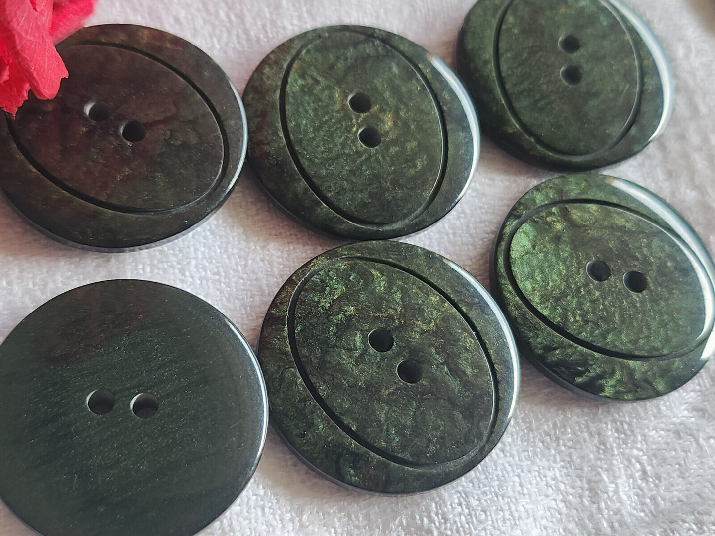 Lot 6 gros boutons vintage vert reflet nacré à trous 2,8 cm ref 4705