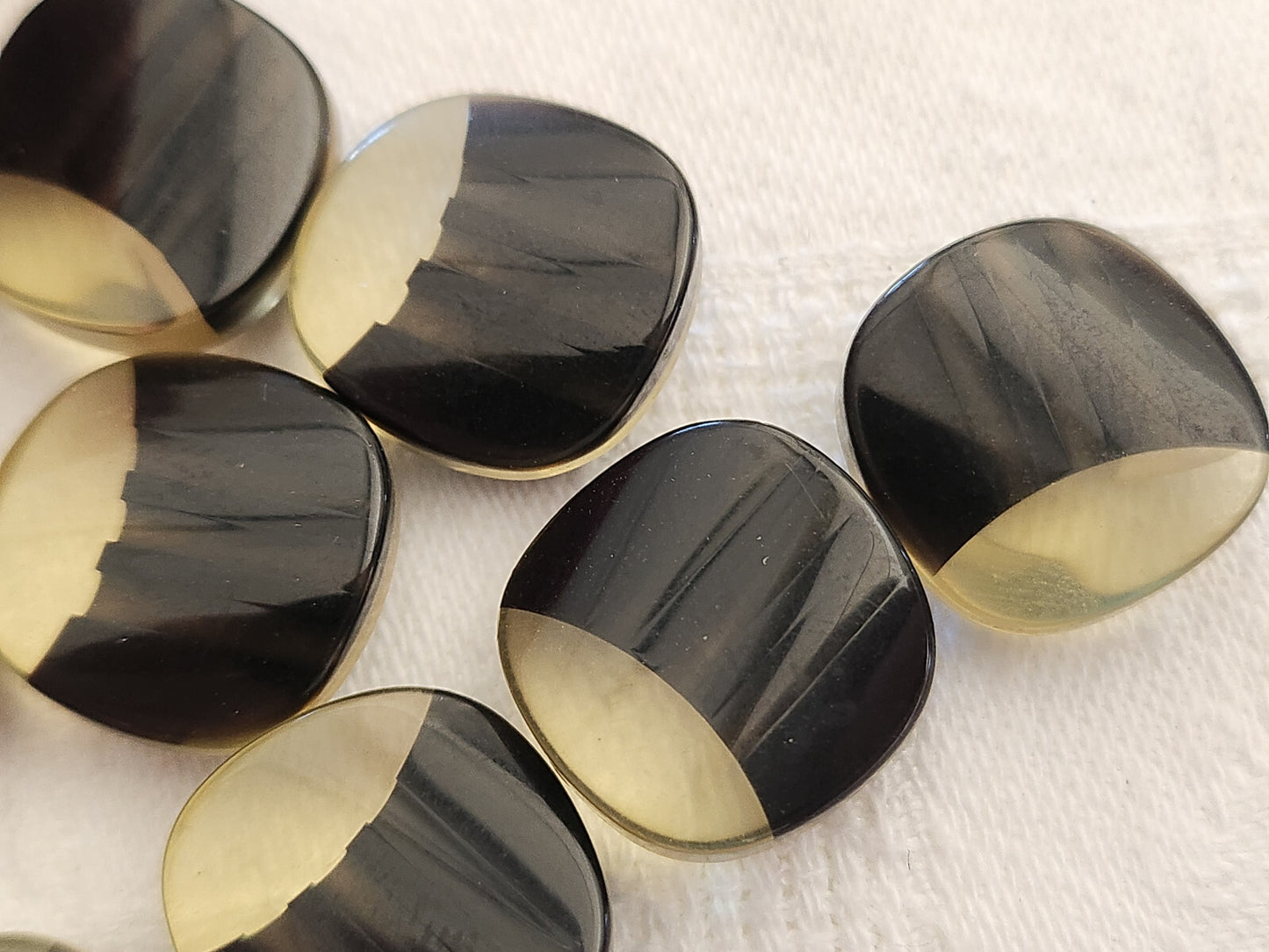 Lot 9 boutons vintage marron noir transparent 1,6 cm pied ref 226