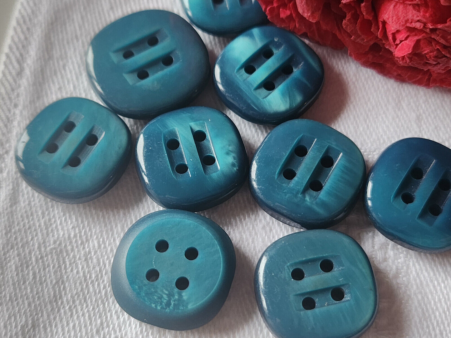 Lot 9 boutons vintage bleu canard épais 1,7 cm et 2 cm ( 1 seul) ref 2340