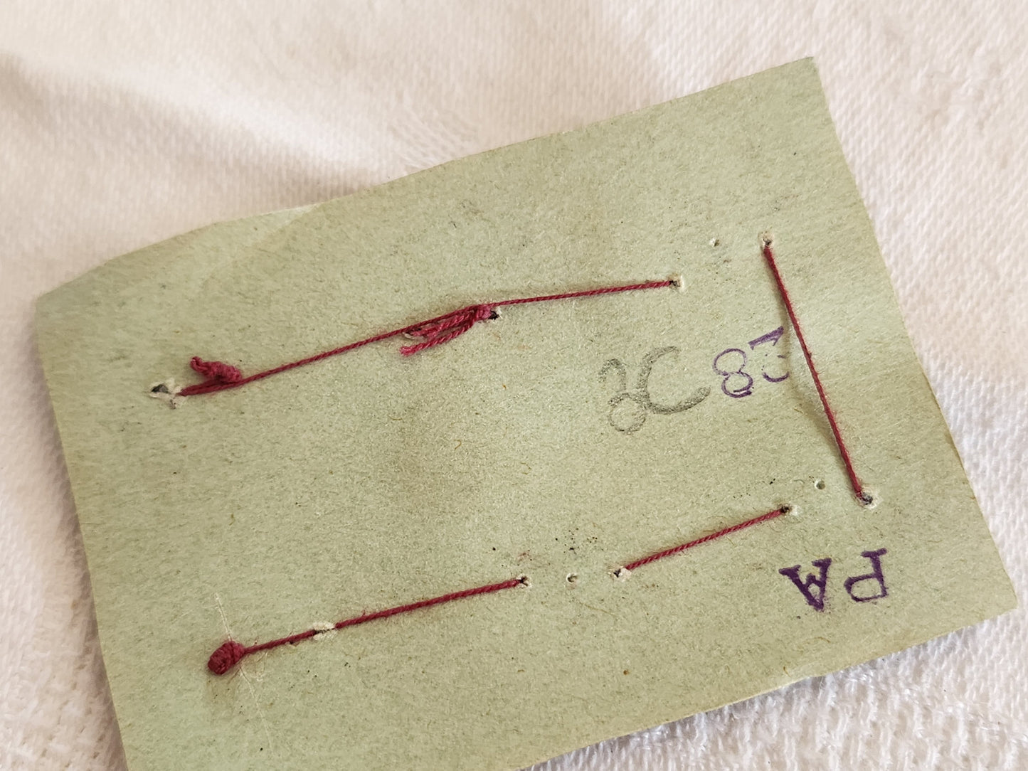 Rare petite plaque boutons anciens en nacre 1,7 cm lot de 6 n°3C
