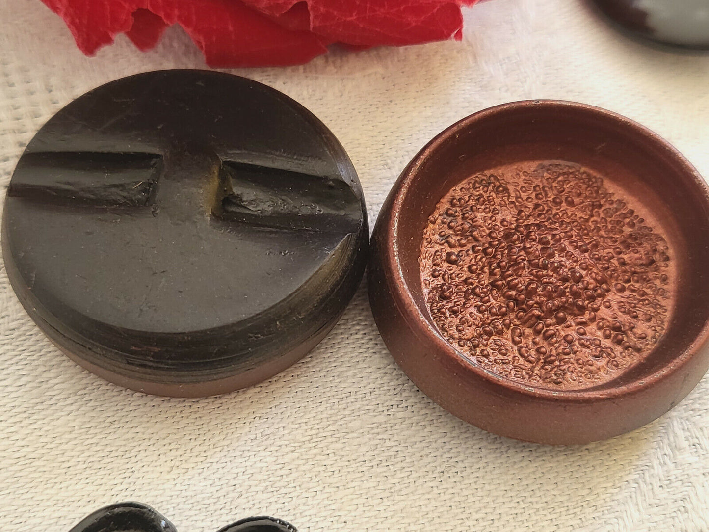 Collection duo boutons vintage résine haut marron pied 3,1 cm ref 3390