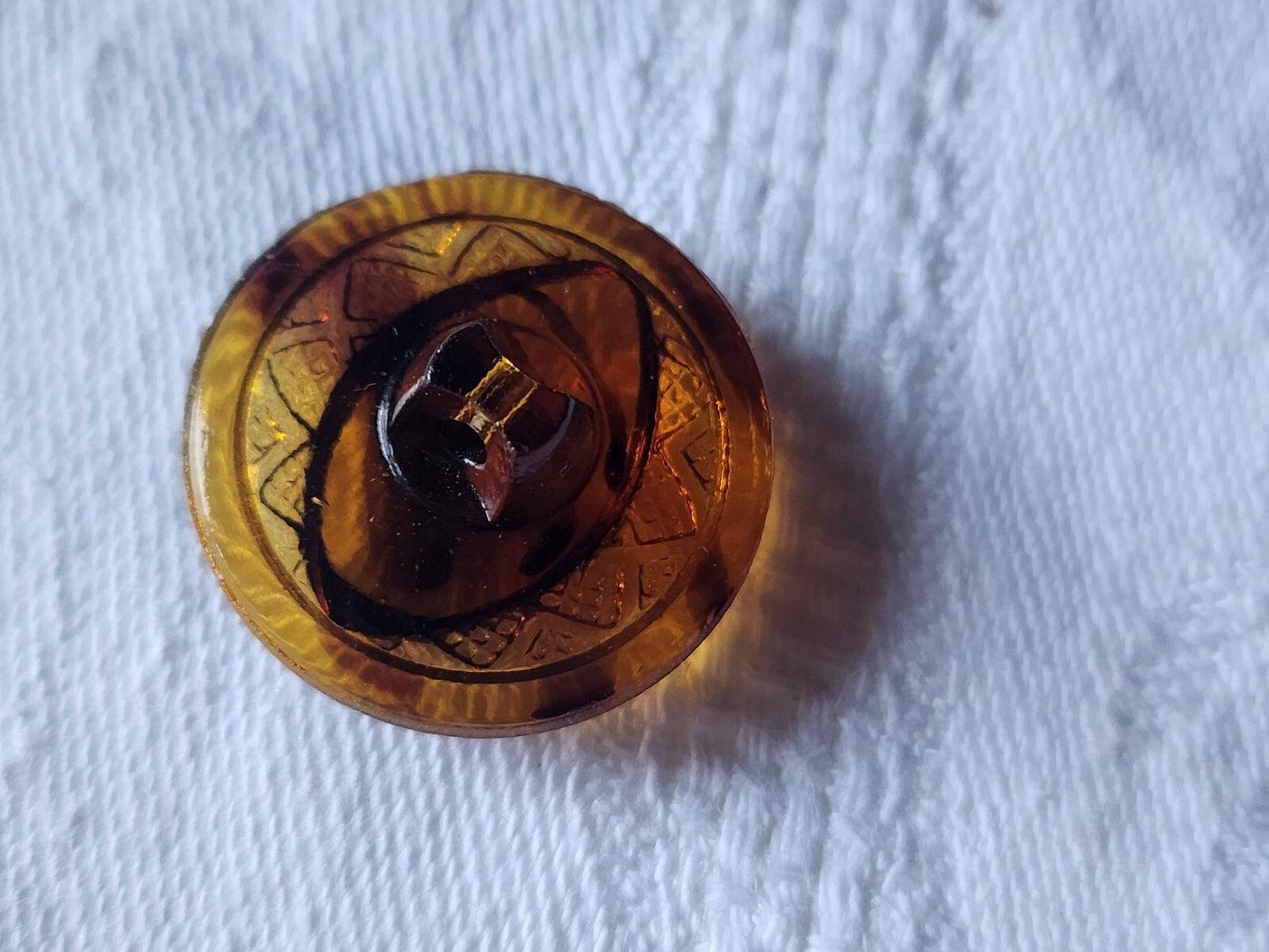 Bouton ancien en verre marron effet ecaille pied 2,2 cm G8J