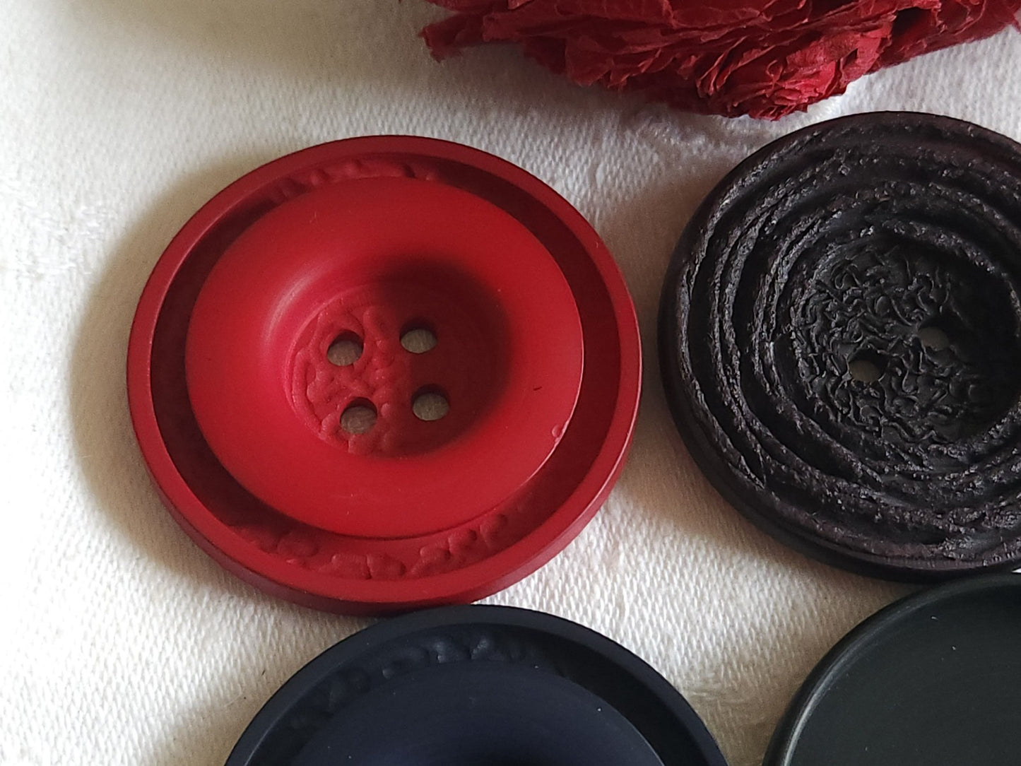 Lot 6 énormes boutons vintage 3,8 à 4,8 cm manteaux XXL ref 6068