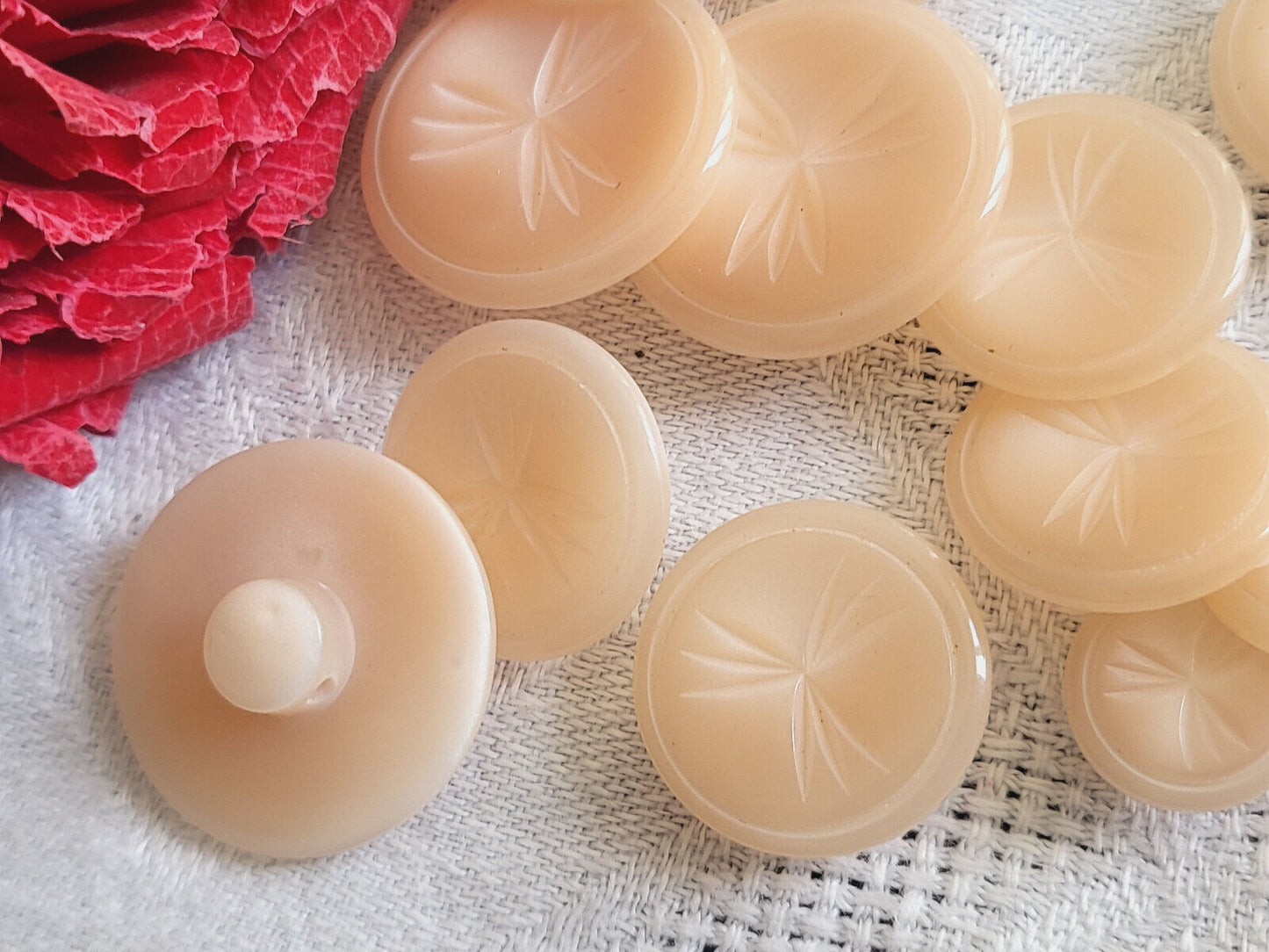 lot 12 boutons vintage panaché rose motif même modèle 1,2 à 2,2 cm ref 3522