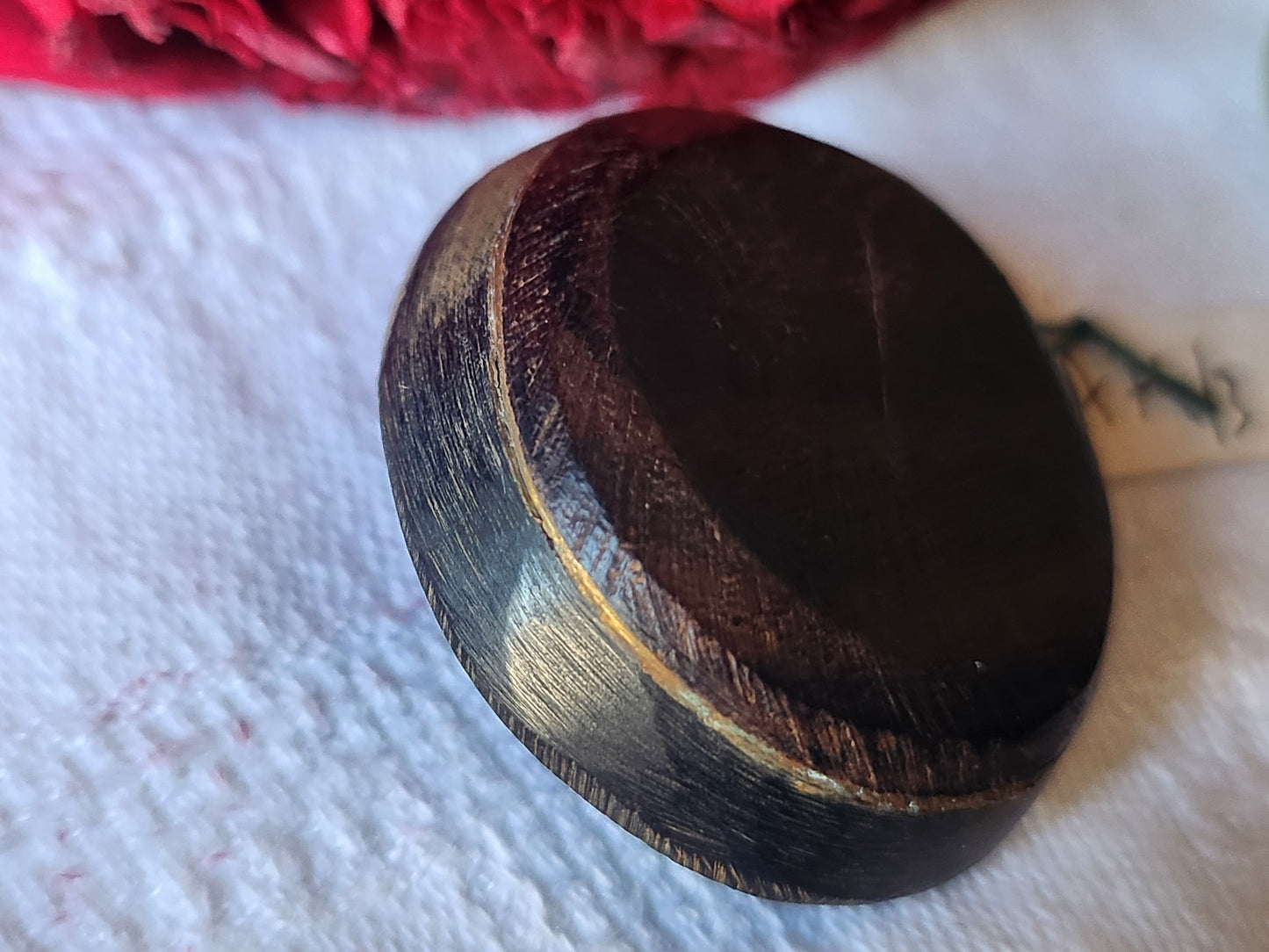 Gros bouton coeur en bois, monture corne? pied 3,5 cm D11L