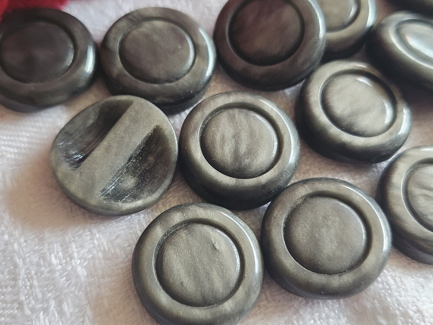 Lot 14 boutons vintage gris chiné à pied épais 1,7 cm ref 4732